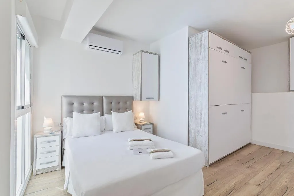 DOUBLE SUPERIOR Room, Hostel Sea&Dreams Calpe, Costa Blanca