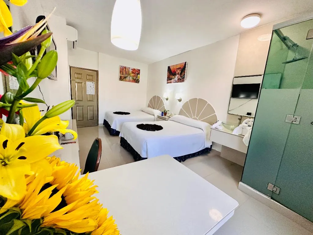 DOUBLE EXECUTIVE Room, Plaza Caribe, Cancun Area