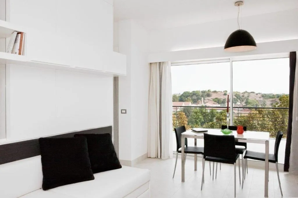 Lobby, Lungotevere Suite, Rome