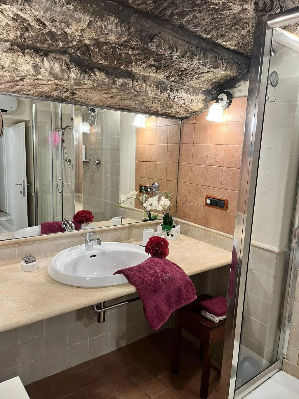 Room, Il Tempio Di Morfeo, Rome