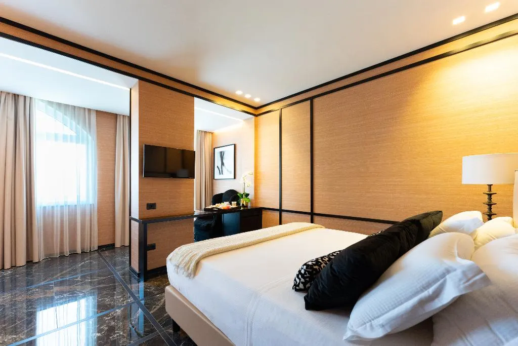 JUNIOR SUITE CAPACITY 4 ONE BEDROOM Room, Il Gabbiano, Naples