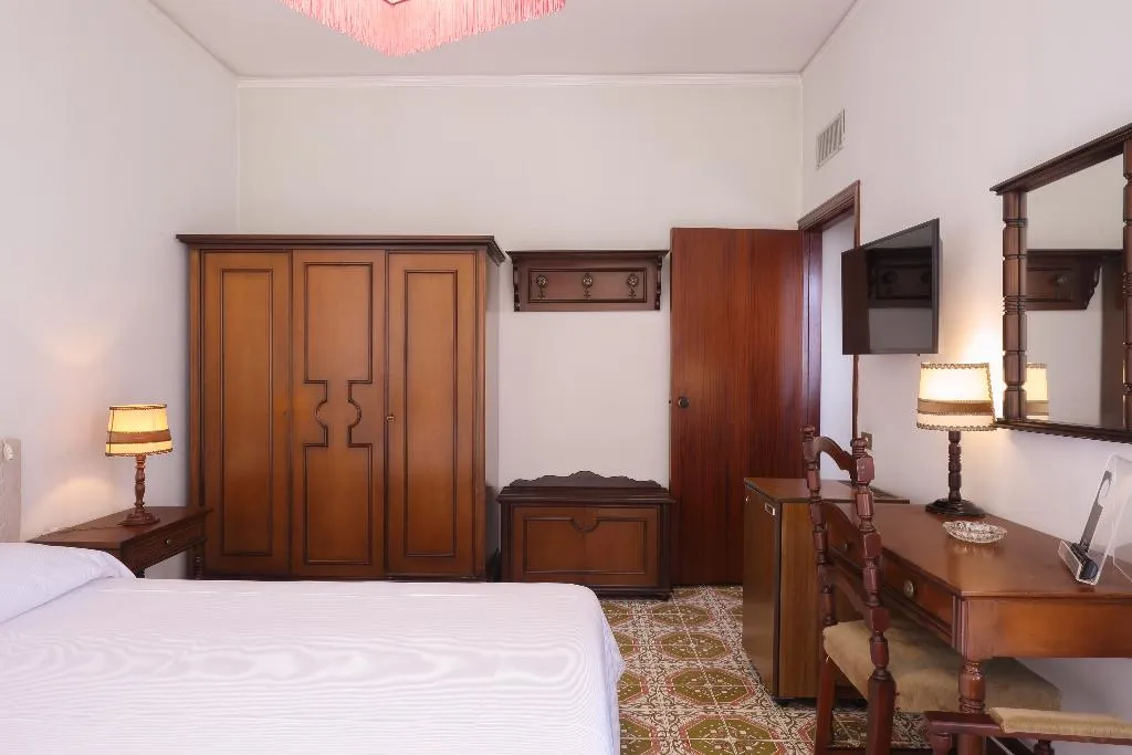 TRIPLE ECONOMY Room, Lido Mediterranee, Taormina