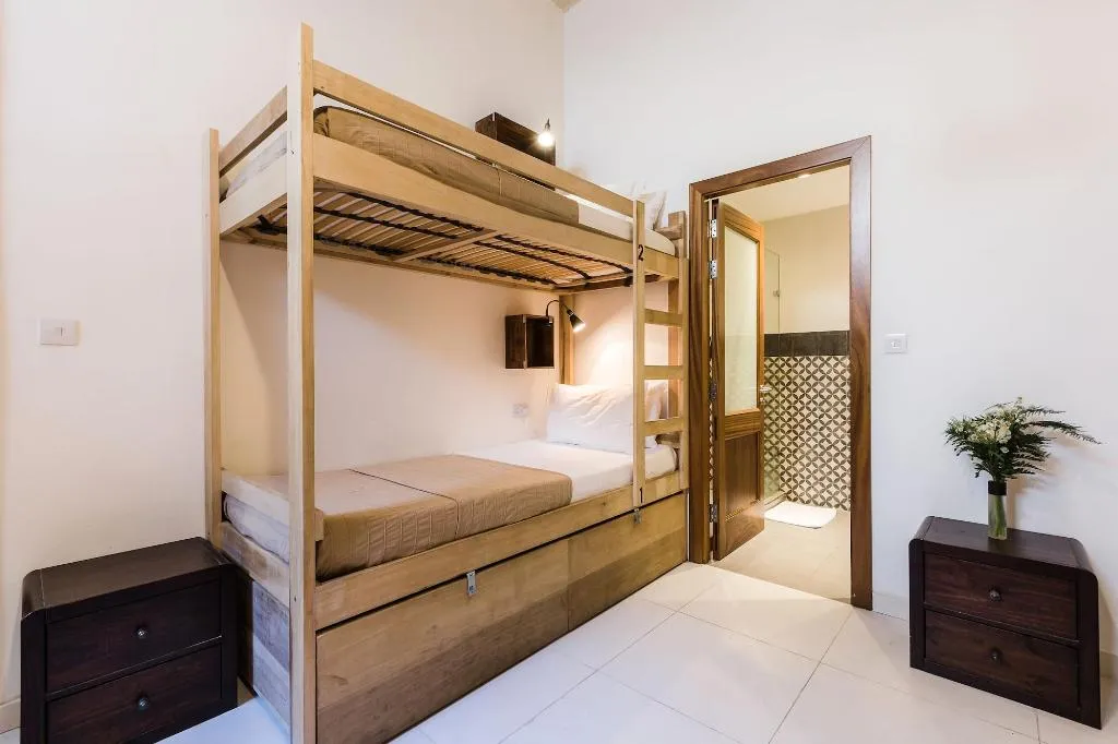 Room, Two Pillows Boutique Hostel, Malta