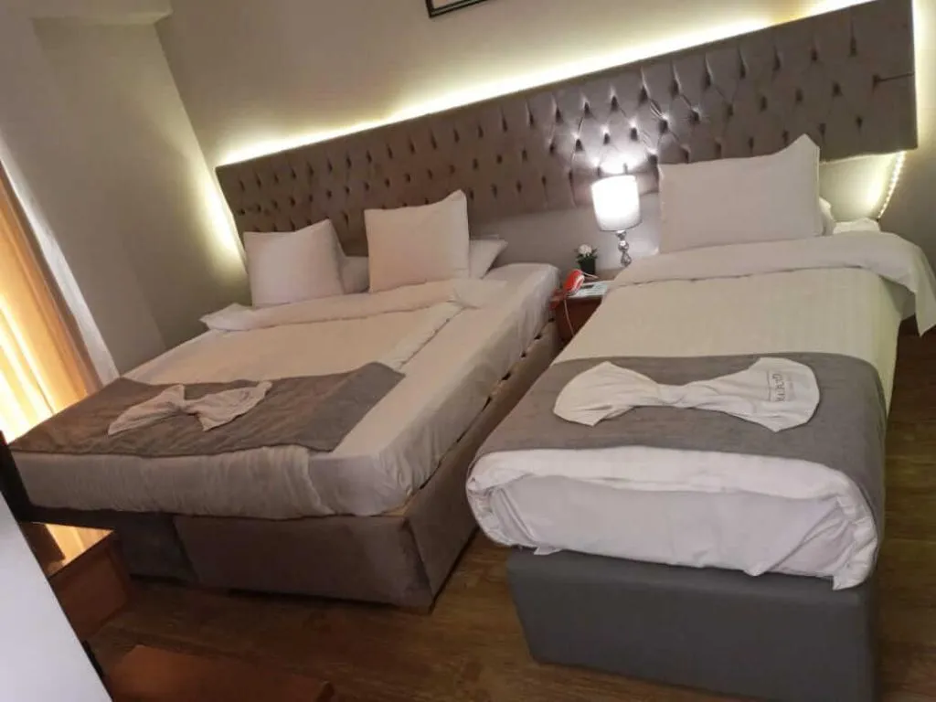 TRIPLE TWO BEDS Room, Khan Duidar Inn - Pyramids View Rooftop, Cairo