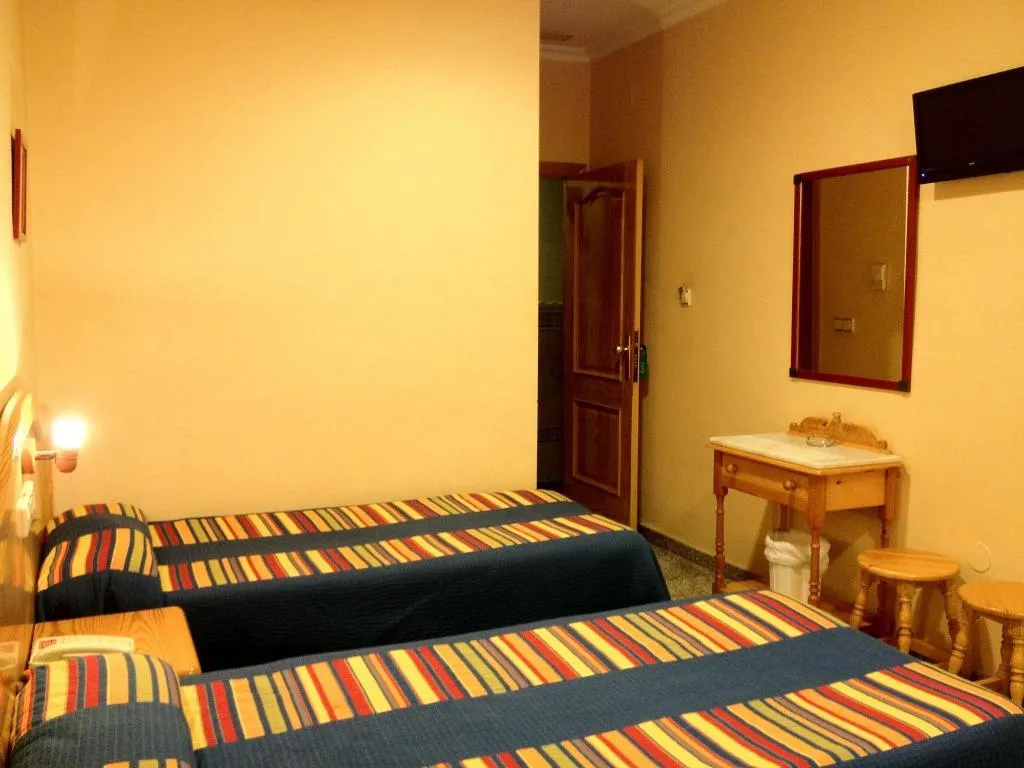 SINGLE STANDARD Room, Hostal Los Corchos, Costa Del Sol