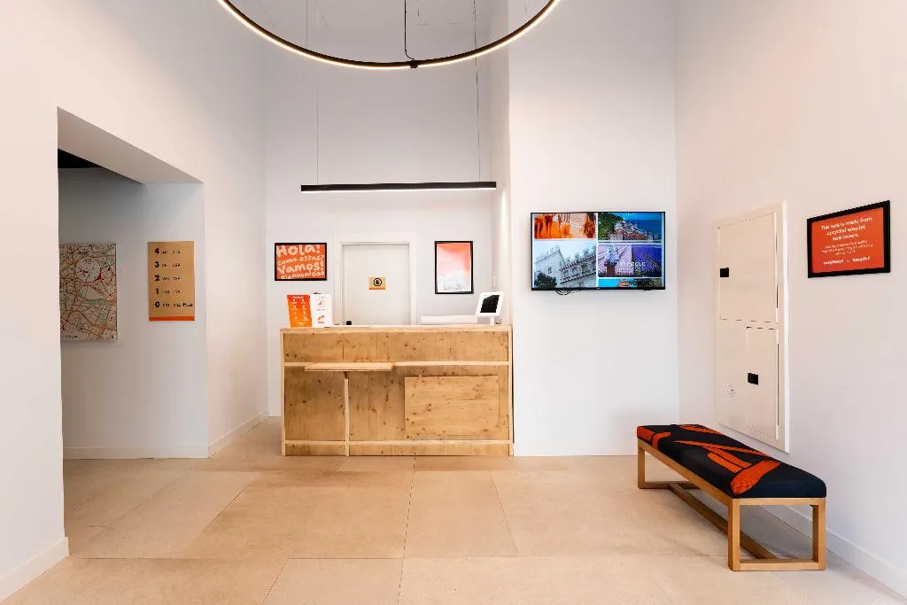 Lobby, easyHotel Madrid Alcala, Madrid