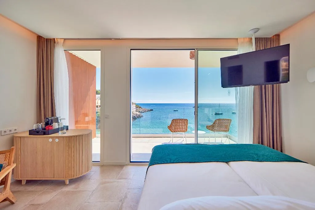 Double or Twin SUPERIOR SEA VIEW Room, Universal Hotel Aquamarin, Majorca