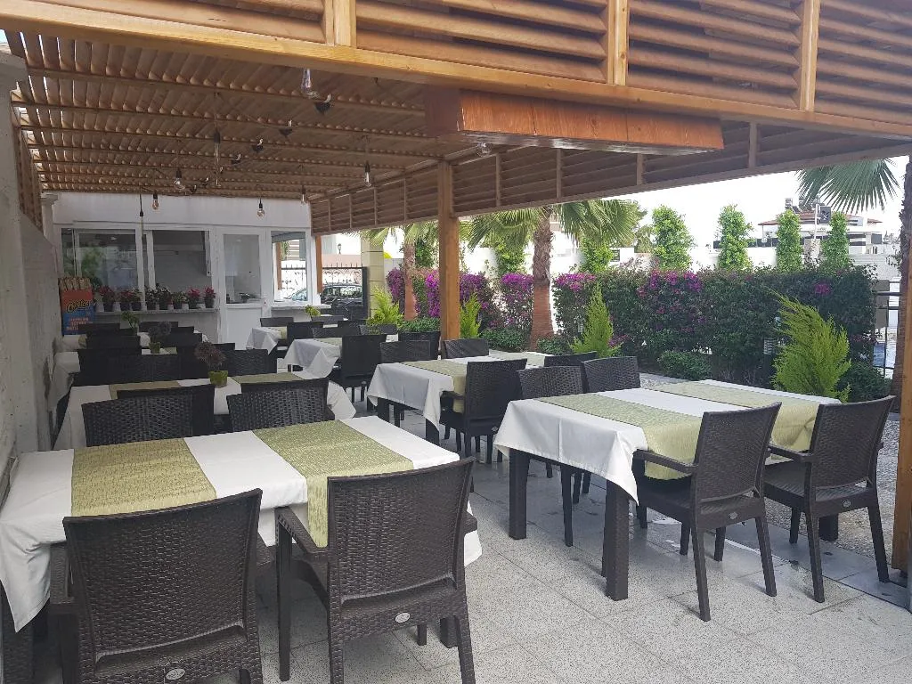 Bar, Happy Family Apart, Antalya