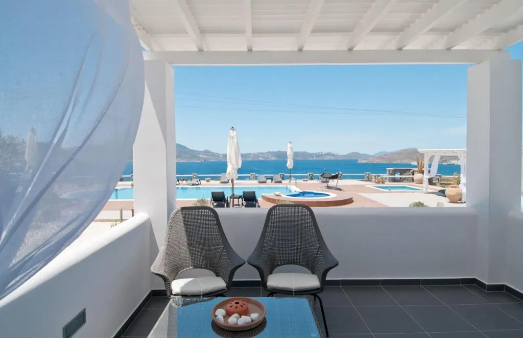 Terrace, Miland Suites, Santorini