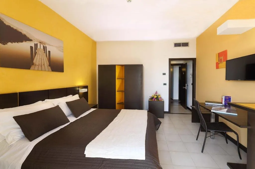 Room, San Giovanni, Taormina