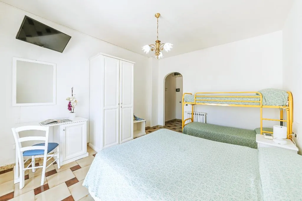 TRIPLE STANDARD Room, Galidon Wellness Park & SPA, Naples