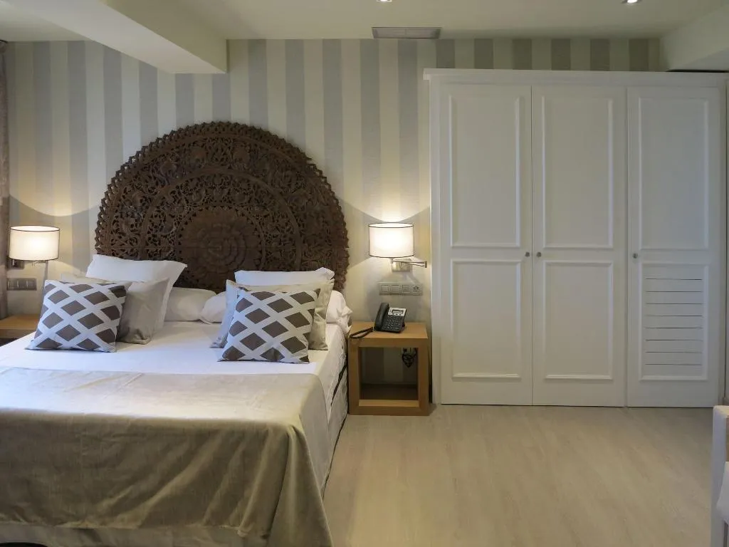 Room, Serennia Exclusive Rooms, Barcelona