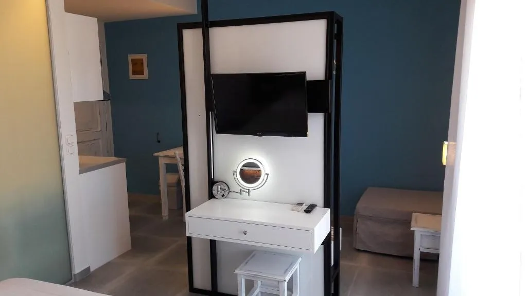 Room, Niriides Hotel, Crete