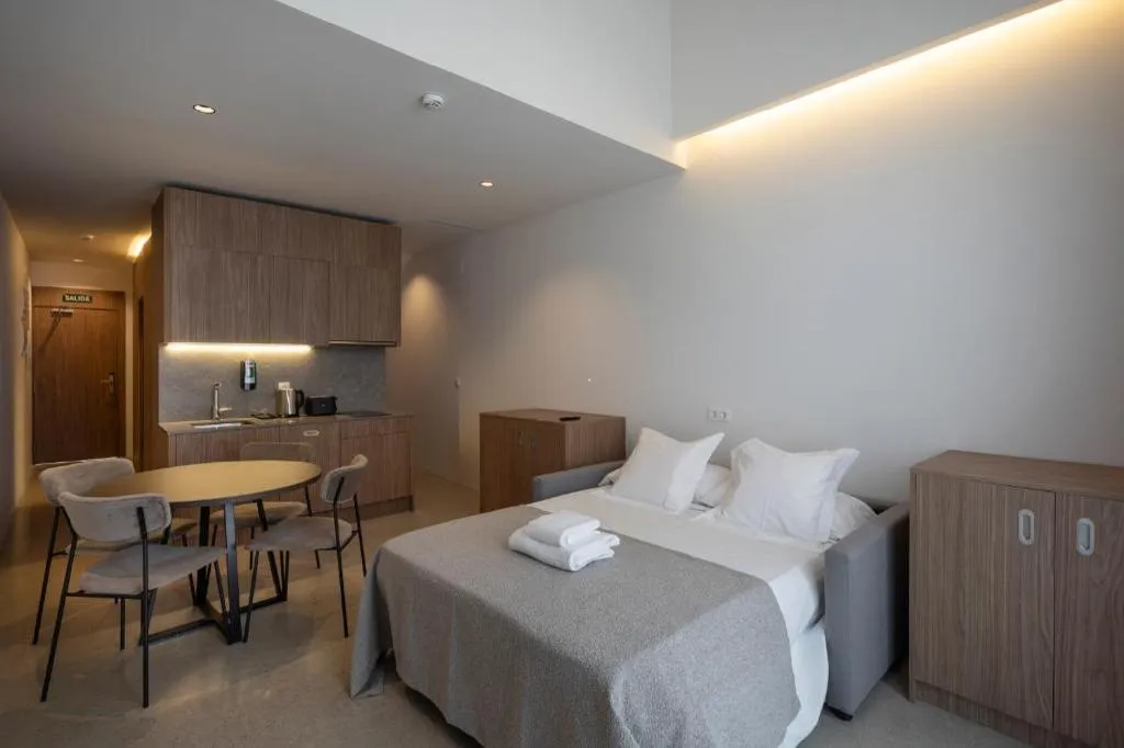 APARTMENT CAPACITY 3 ONE BEDROOM Room, Dau Studios, Valencia