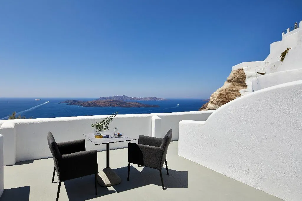 SUITE STANDARD Room, Petit Palace, Santorini