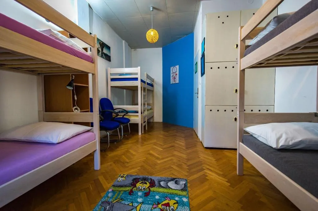 Room, Crazy House Hostel Pula, Istria