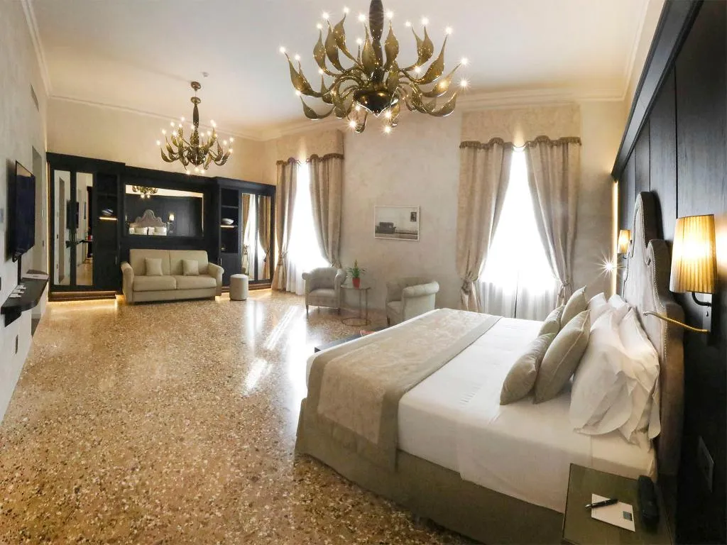 SUITE WITH BALCONY Room, Hotel Aquarius Venice, Venice