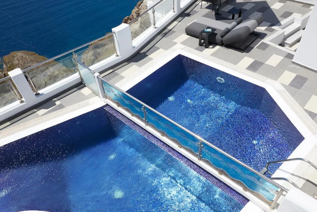 SUITE HONEYMOON Room, Petit Palace, Santorini