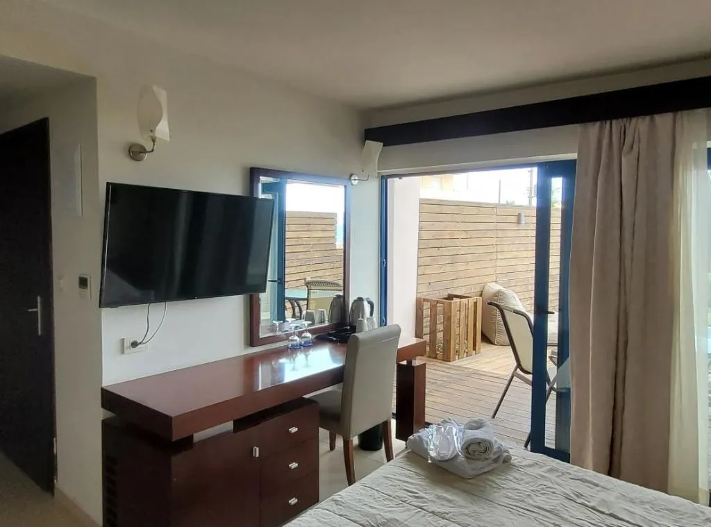 Double or Twin SEA VIEW WITH PRIVATE POOL Room, Galini Sea View, Crete