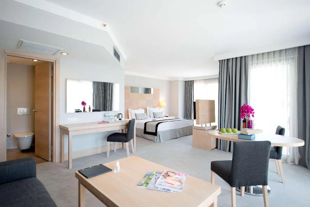 JUNIOR SUITE STANDARD Room, Ramada Resort by Wyndham Bodrum, Bodrum