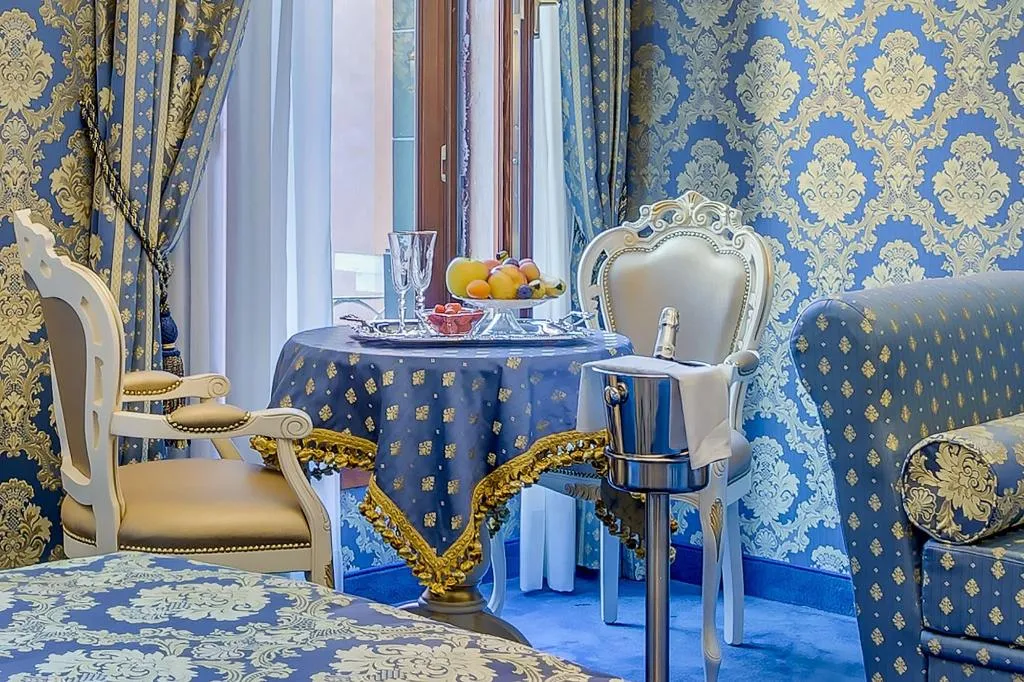 Room, Residenza Veneziana, Venice