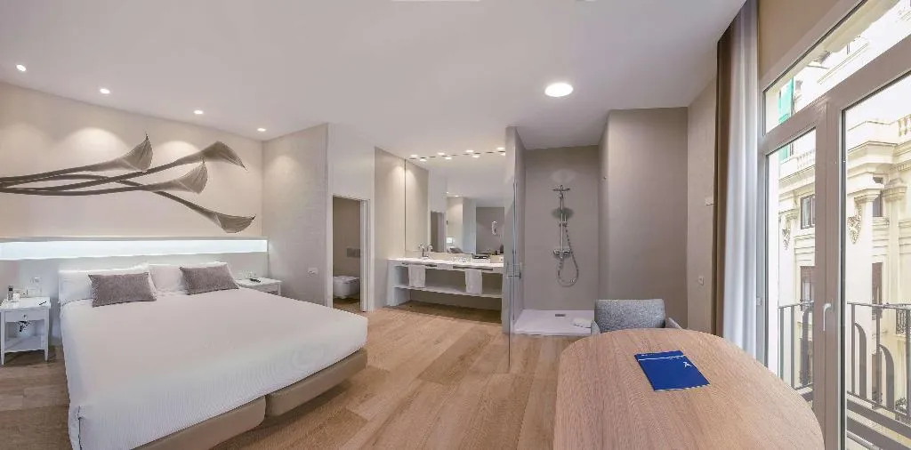 JUNIOR SUITE EXECUTIVE Room, Melia Plaza, Valencia