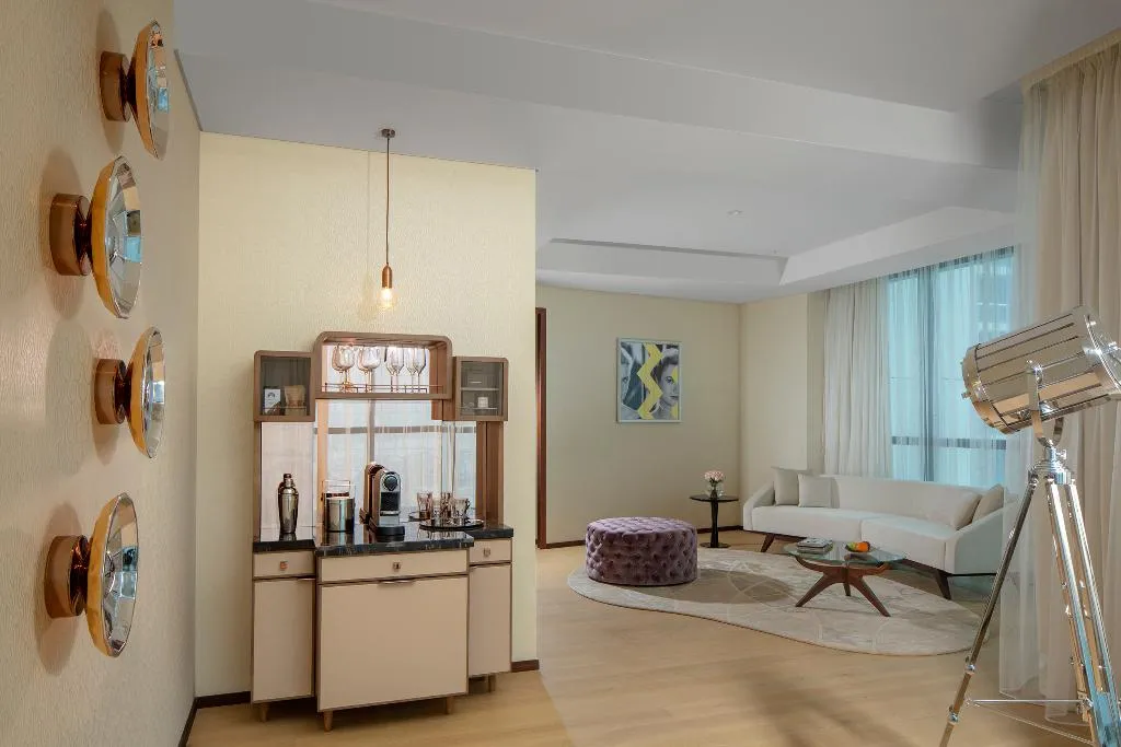 SUITE SUPERIOR Room, Paramount Hotel Dubai, Dubai