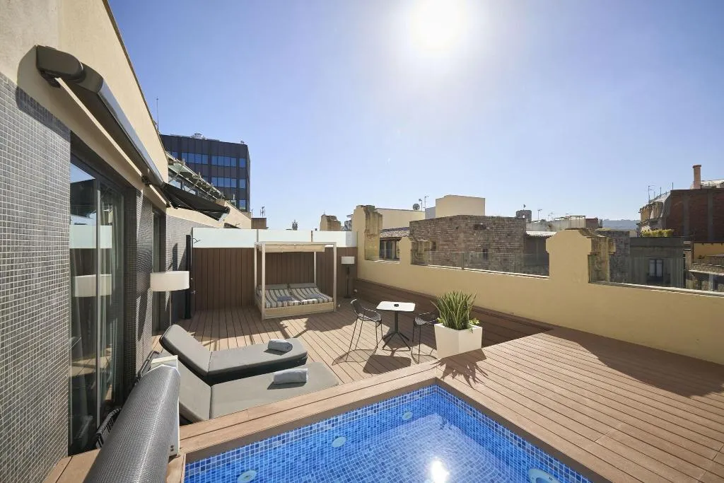 DOUBLE WITH PRIVATE POOL Room, Catalonia Catedral, Barcelona