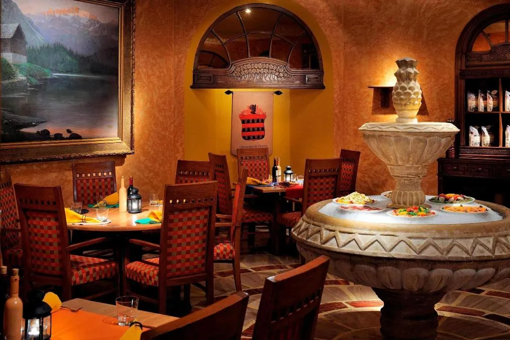Restaurant, Cairo Marriott hotel & Omar Khayyam Casino, Cairo