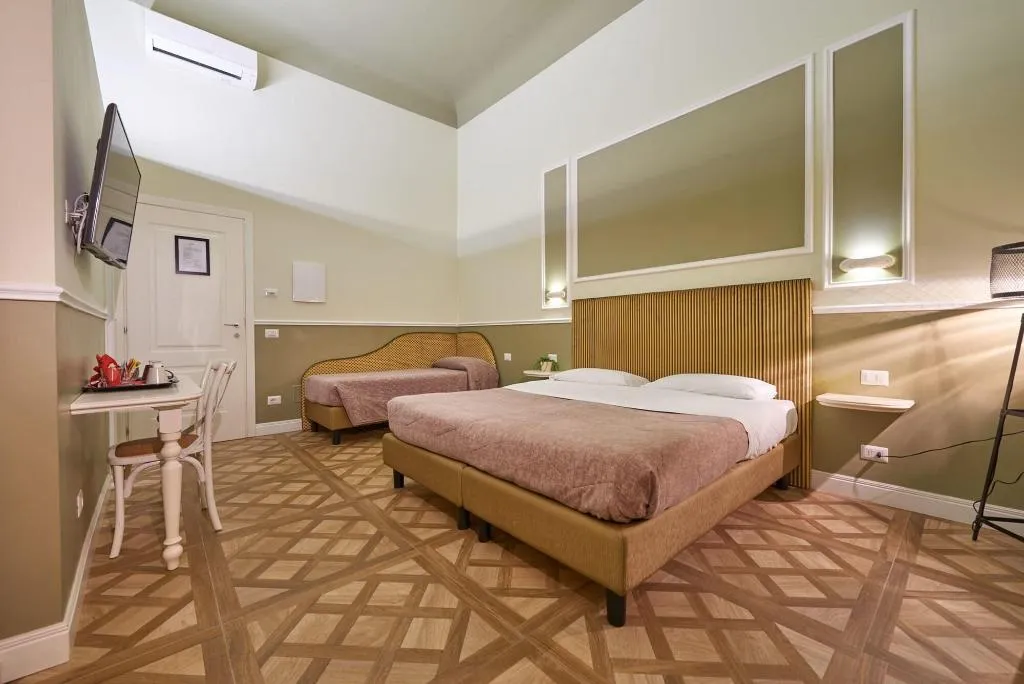 Room, B&B Le Stanze Del Duomo, Florence
