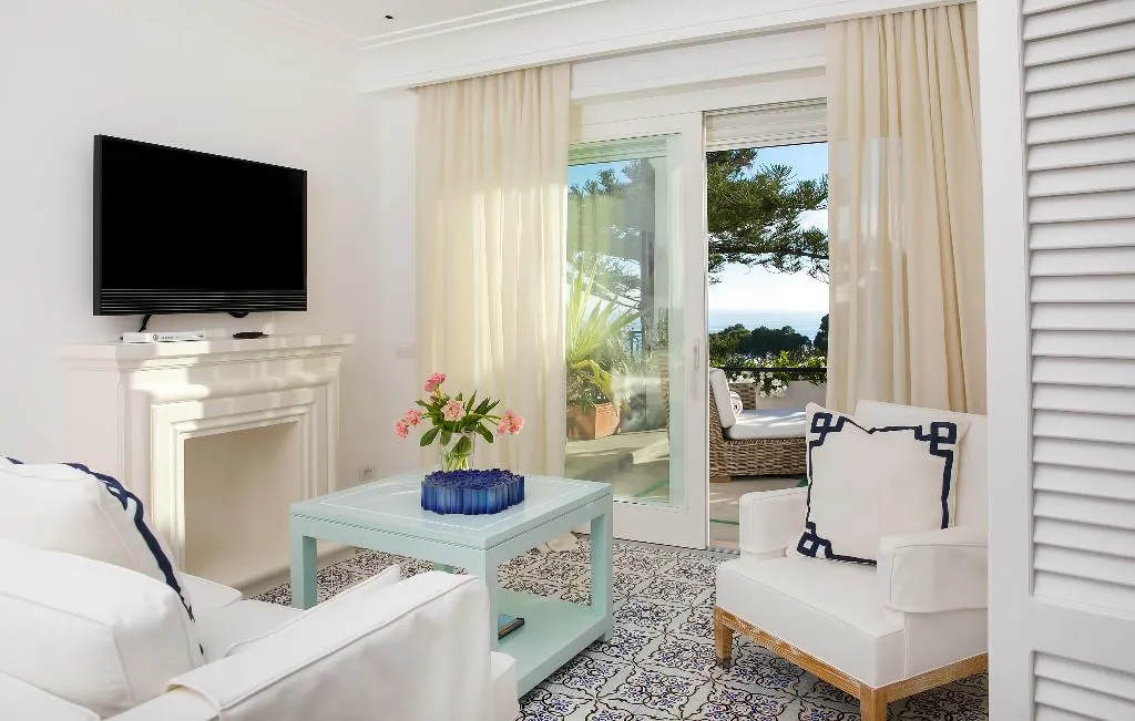 JUNIOR SUITE CLASSIC Room, La Minerva, Naples