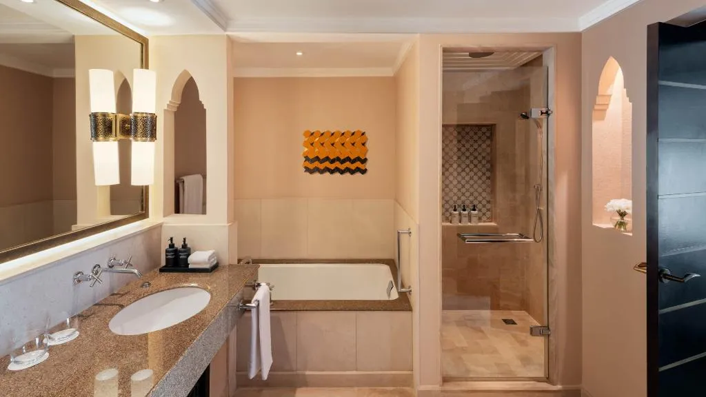 Room POOL VIEW KING BED Room, Four Seasons Resort Marrakech, Marrakech