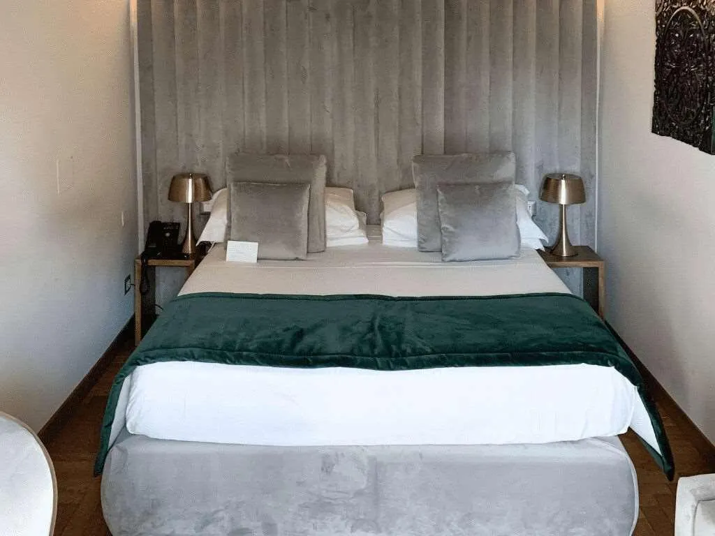 Room, Antico Albergo del Sole al Pantheon, Rome