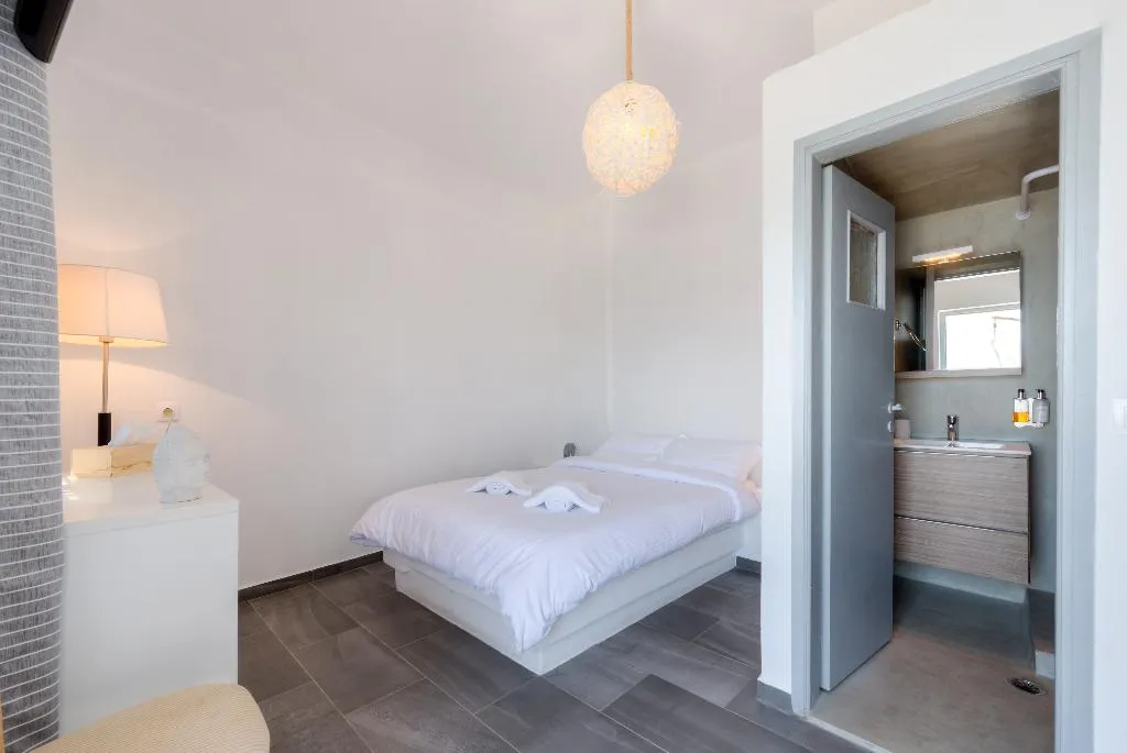 Double or Twin SEA VIEW Room, Katris Apartments, Santorini