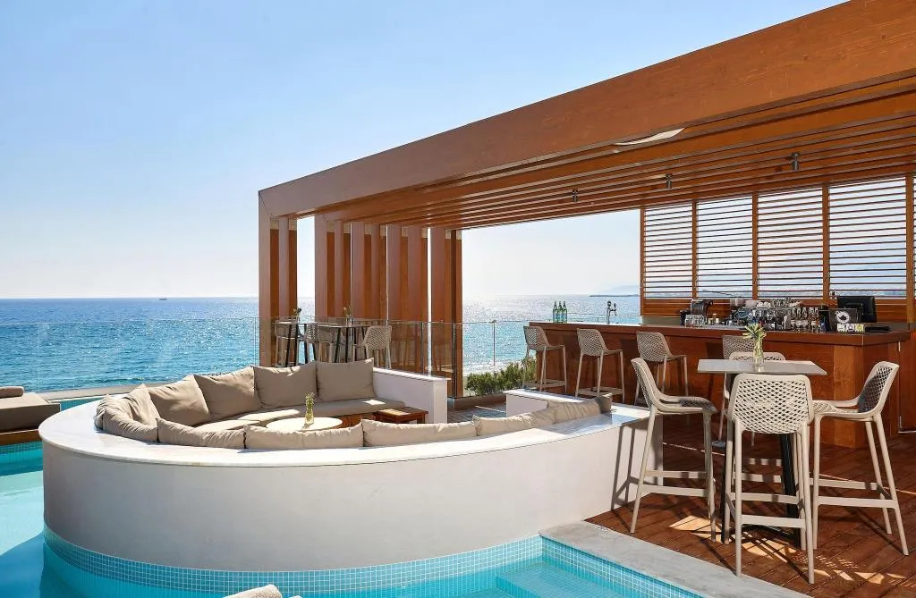 Bar, Enorme Santanna Beach, Crete