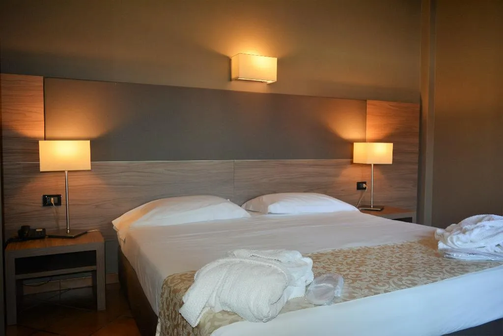 SINGLE STANDARD Room, Sunflower Hotel Milano, Milan