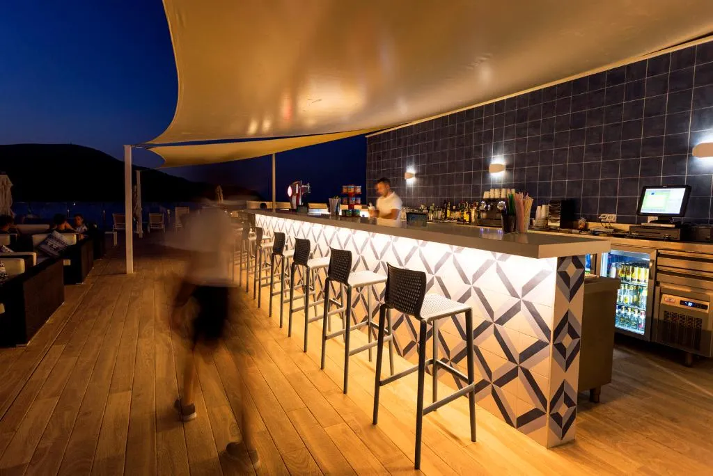 Bar, Parque Nereida Suites Hotel, Majorca