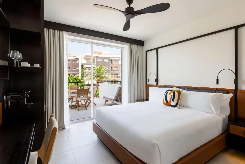 DOUBLE DELUXE KING BED Room, Riomar, Ibiza