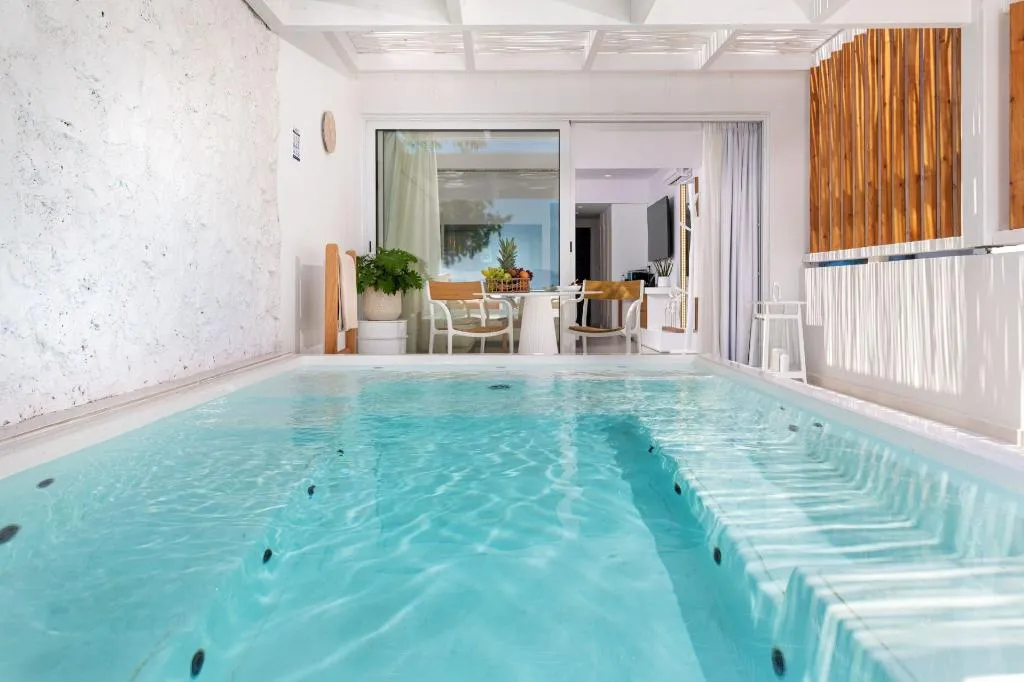 SUITE BEACH FRONT Room, Dimitra Beach Hotel & Suites, Kos