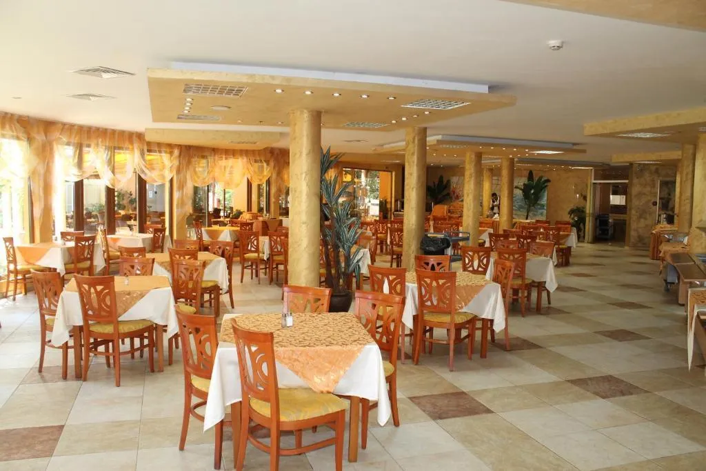 Restaurant, Yavor Palace, Bourgas