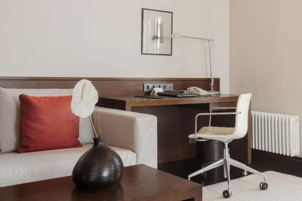 Double or Twin CLASSIC ONE BEDROOM Room, Hotel Bergs Suites, Riga