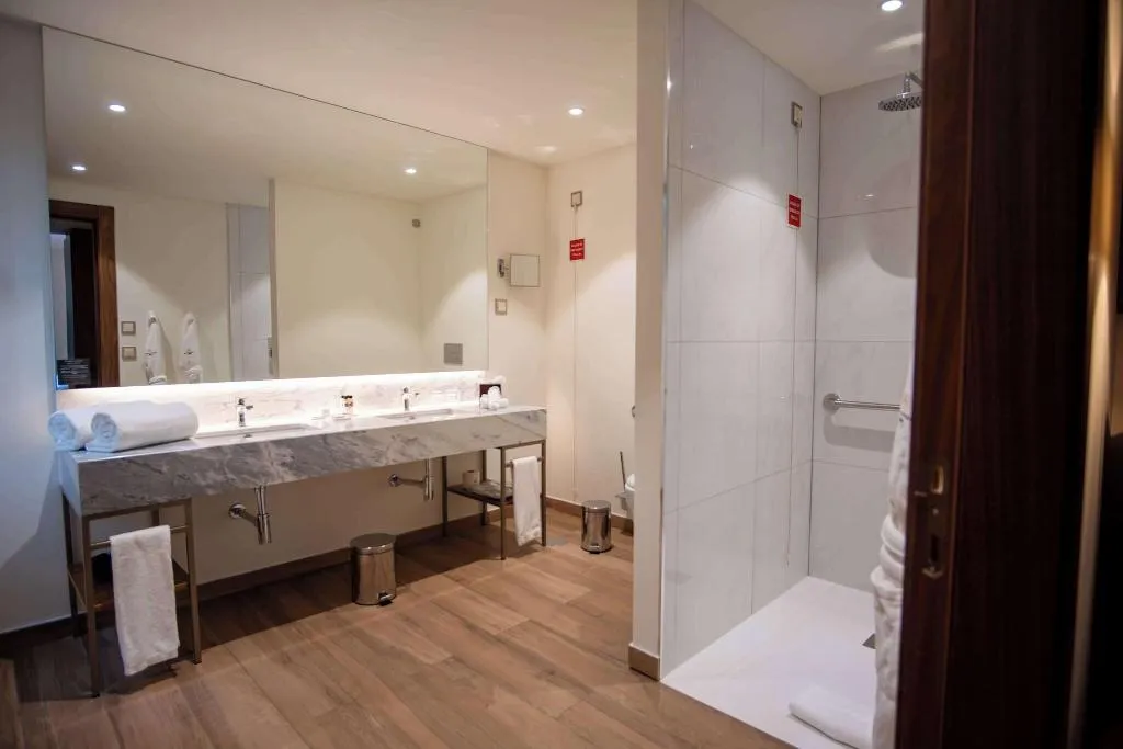 Room, Boeira Garden Hotel Porto Gaia, Curio Collection, Porto