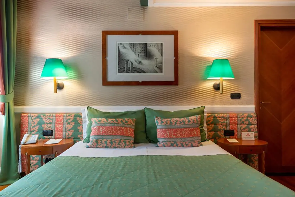 JUNIOR SUITE SEA VIEW Room, Grand Hotel Ortigia, Catania