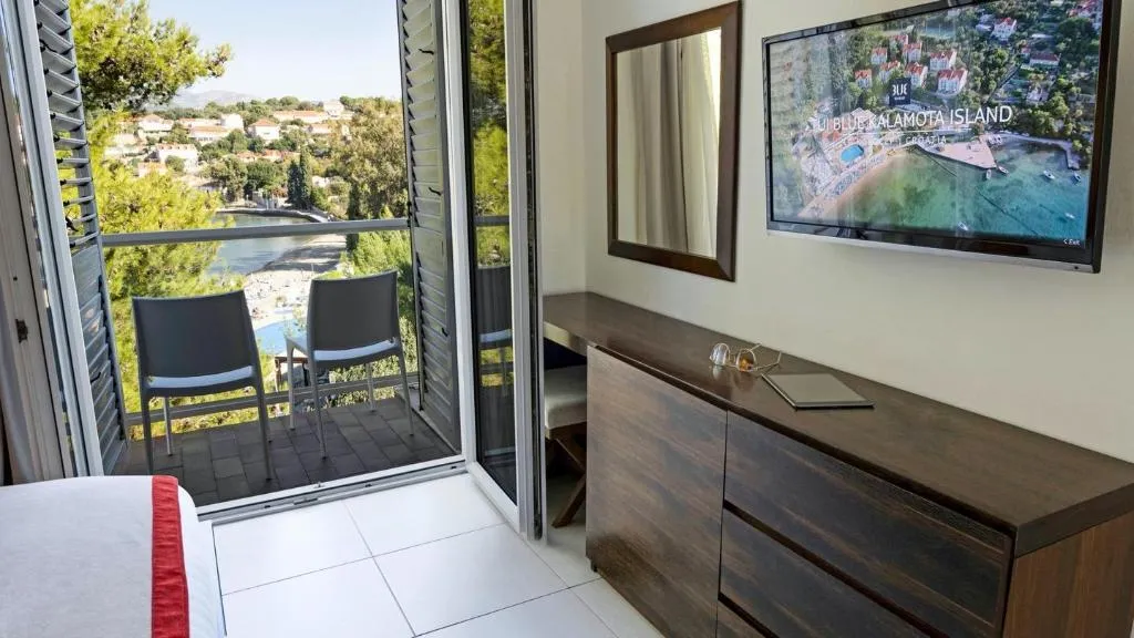 JUNIOR SUITE PARTIAL SEA VIEW Room, TUI Blue Kalamota Island, Dubrovnik