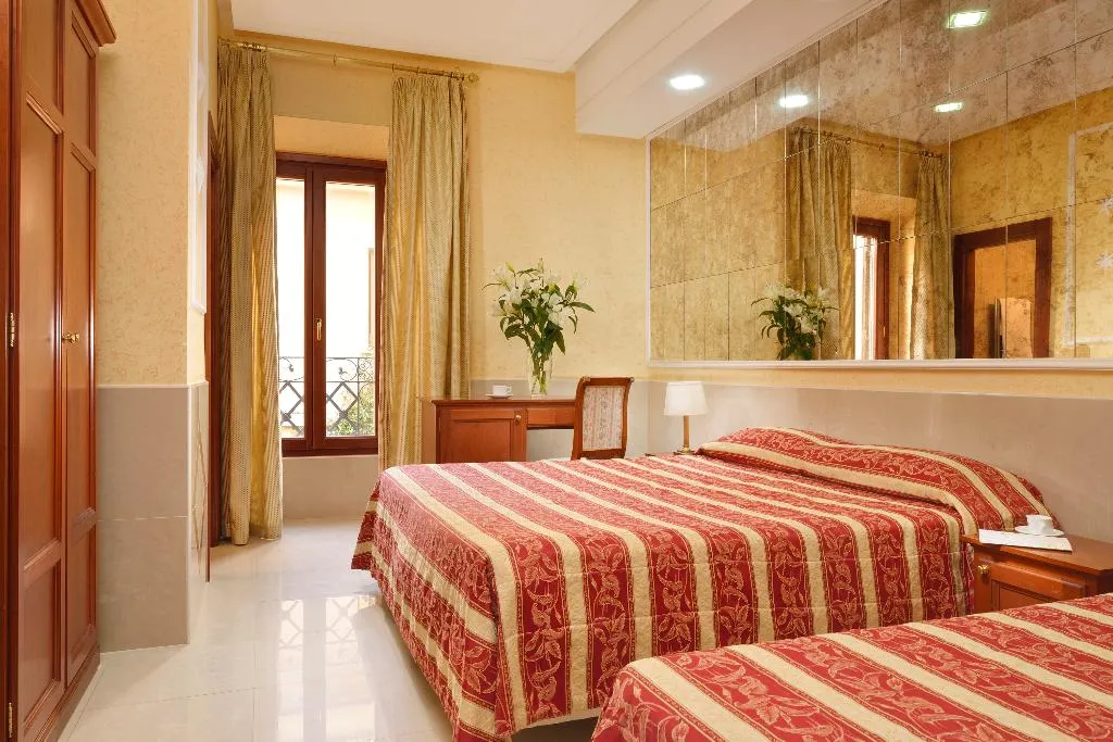 DOUBLE STANDARD Room, Comfort Hotel Bolivar, Rome