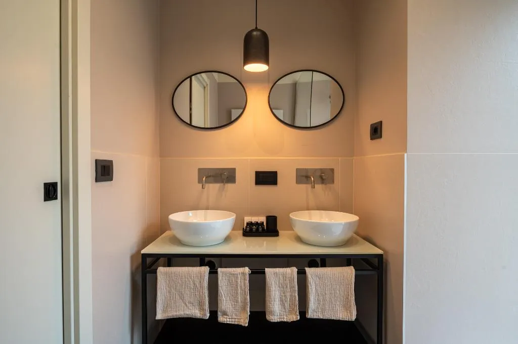 JUNIOR SUITE STANDARD Room, The Sanctuary Urban Retreat, Rome