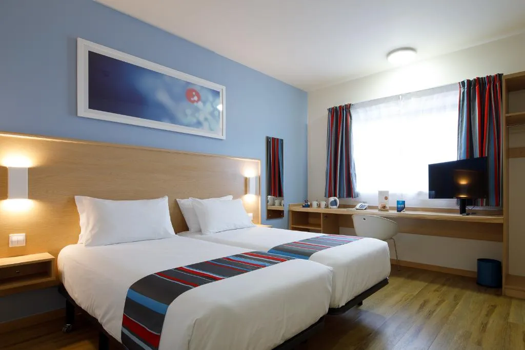 DOUBLE STANDARD Room, Travelodge Barcelona Fira, Barcelona
