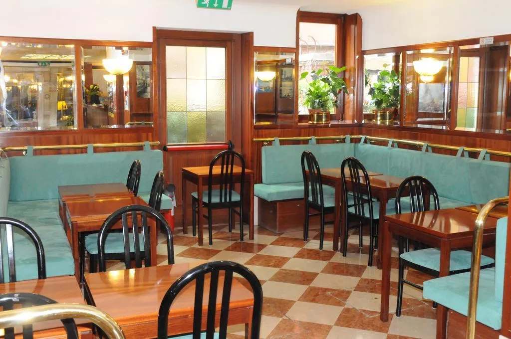 Bar, Hotel Diana, Venice