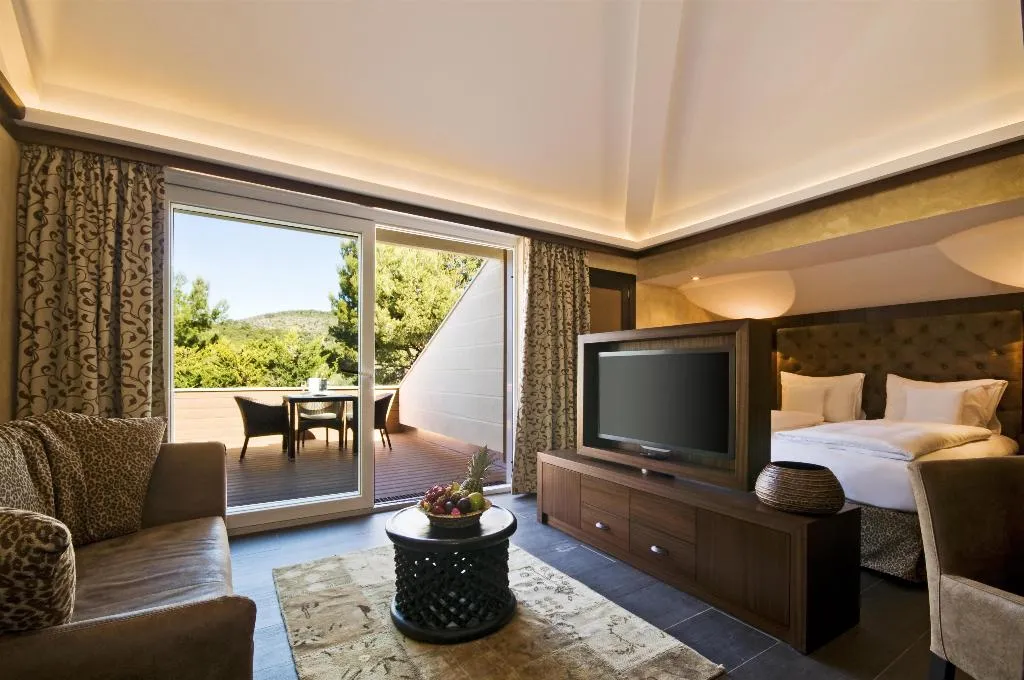 Room, Lindner Mallorca Portals Nous, part of JdV Hyatt, Majorca