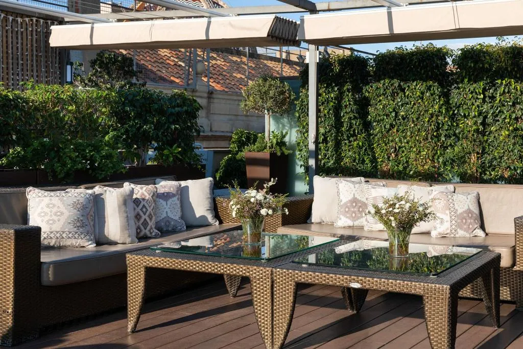 Terrace, Duquesa de Cardona, Barcelona